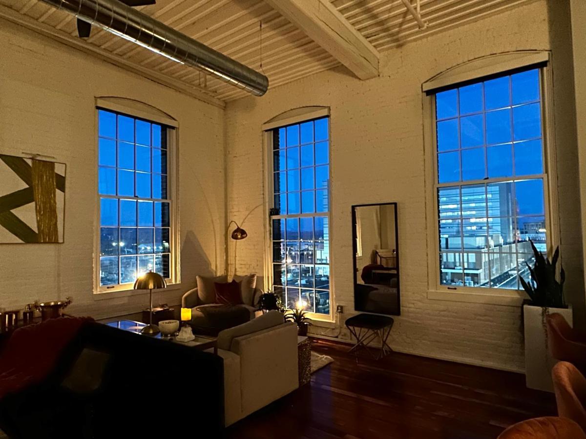 2Br 2Br Le Chateau 505 Lux Penthouse In A Historic Building Ютіка Екстер'єр фото